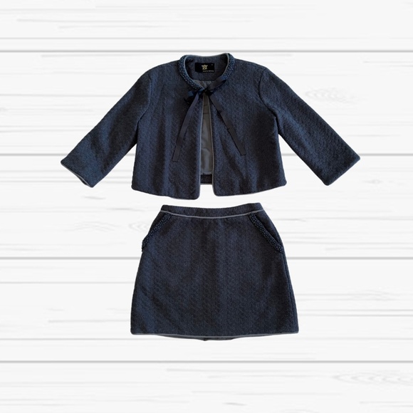 T&T by Sandi Tabar Jackets & Blazers - Retro-Inspired Beaded Two-Piece-Set: Grey Jacket & Skirt